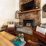 A Smoky Mountains Retreat - Chalet De Montagne