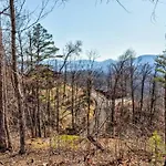 Amazing Views! Hot Tub,Pool Table,Fireplace,Relax!