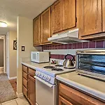 Condo With Pool And Grill Access About 4 Mi To Gatlinburg!