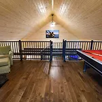 Gatlinburg - Honeymoon Hideaway