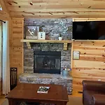 Take It Easy With Hot Tub And Community Pool