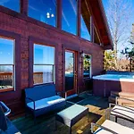Little Cub Retreat Mtn View, Hot Tub, Indoor Pool