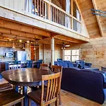 Little Cub Retreat Mtn View, Hot Tub, Indoor Pool