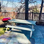 Black Bear Hideaway Cabin