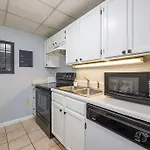 Bearfoot Lodge Gatlinburg Condo, Free Parking, & Only A 12 Mile From Ripley\'S Aquarium