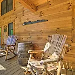 Spacious Mountain Retreat With Hot Tub And Views!