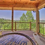 Spacious Mountain Retreat With Hot Tub And Views!