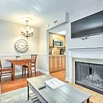 Condo With Balcony, Walk To Dtwn Gatlinburg Fun