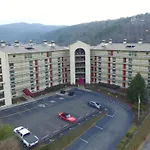 Gatlinburg Chateau Condo 2B