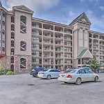 Gatlinburg Condo About 2 Mi To Smoky Mountains!