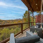 The Overlook - \'21 Cabin - Gorgeous Unobstructed Views - Fire Pit Table - Gamerm - Hottub - Xbox - Lots Of Bears