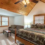 Wolf Run Gatlinburg Location Log Cabin Hot Tub