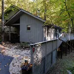 Misty Mountain Hop - Cobbly Nob Cabin With Hottub, Fast Wi-Fi, Privacy, Pool