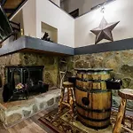 Misty Mountain Hop - Cobbly Nob Cabin With Hottub, Fast Wi-Fi, Privacy, Pool