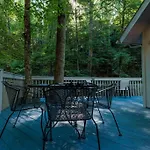 Misty Mountain Hop - Cobbly Nob Cabin With Hottub, Fast Wi-Fi, Privacy, Pool