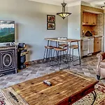 Olde Gatlinburg Place Unit 510 - Great Location! Close To Town! Condo