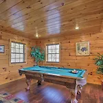 Gatlinburg Cabin With Pool Table And Hot Tub!