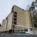 Bearfoot Lodge