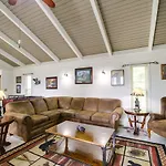 Gatlinburg Home Mountain Views And Indoor Hot Tub!