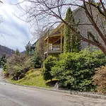 3 Decks, Mtn Views! Tree Tops By Honeybearcabins - Luxury Rain Showers, 3 King Suites, Xl Hottub, Fireplace, Bear Sightings