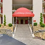 Dtwn Gatlinburg Studio Pool Access!