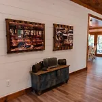 Bigfoots Retreat Chalet