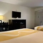 Quality Inn Creekside - Downtown Gatlinburg