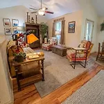 Sasquatch Lodge Cde Sleeps 35