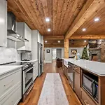 Hidden Hills Hideaway