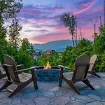 Bear Mountain Chalet