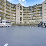 Gatlinburg Vacation Rental - Walk Downtown!