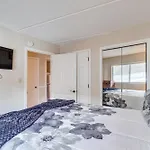 Gatlinburg Vacation Rental - Walk Downtown!