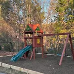 Big Bear Ridge Lodge - Breathtaking Mountain Views And Private Forest Scenes In Amazing Large Log Cabin