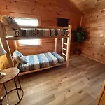 Mountain View 5 Bdrm Gatlinburg Cabin Near Downtown Arts