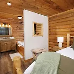 Grove Creek Cabin