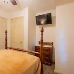 Sasquatch Lodge D