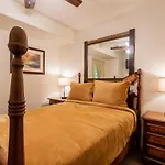Sasquatch Lodge D