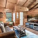 Mama Bear\'S Moonshine Ridge