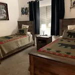 Laurel Inn