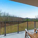 Venus Lodges 132 By Stony Brook Cabins