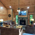 Black Bear Lookout By Stony Brook Cabins