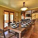 Mossy Brook Lodge By Stony Brook Cabins