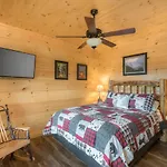 Four Bears By Stony Brook Cabins