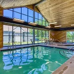 Cozy Resort-Style Gatlinburg Condo Indoor Pool!