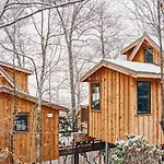 The Mulberry In Treehouse Grove At Norton Creek