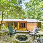 Pet-Friendly Gatlinburg Rental With Hot Tub!