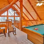 Romantic, Honeymoon Cabin In The Smokies!