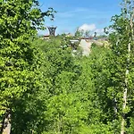 Smoky Bear Vista Brand New Luxury Cabin One Mile From Downtown Gatlinburg