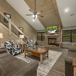 Smoky Pines Chalet
