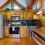 Campfire Lodge